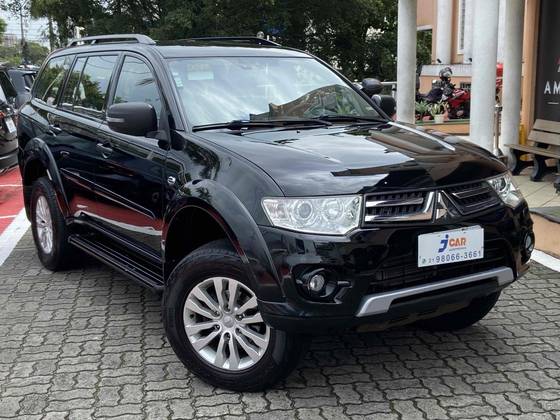 MITSUBISHI PAJERO DAKAR 3.2 HPE 4X4 7 LUGARES 16V TURBO INTERCOOLER DIESEL 4P AUTOMÁTICO